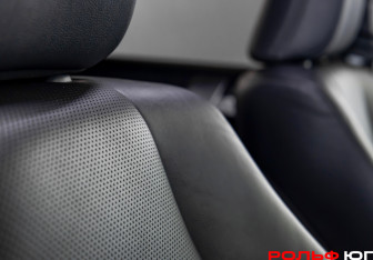 Подержанный автомобиль Toyota Land Cruiser Prado 2017 года (18 фото)