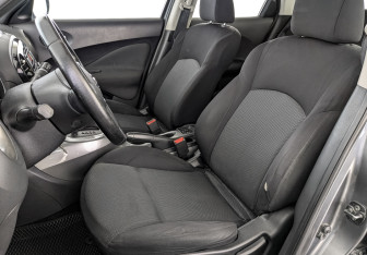 Подержанный автомобиль Nissan Juke 2014 года (20 фото)