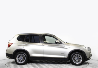 Подержанный автомобиль BMW X3 2013 года (4 фото)