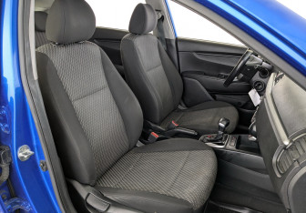 Подержанный автомобиль Kia Rio Hatchback 2019 года (23 фото)