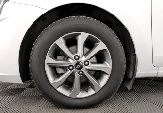 Подержанный автомобиль Kia Rio Sedan 2020 года (18 фото)