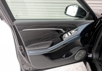 Подержанный автомобиль Voyah Free 2022 года (19 фото)