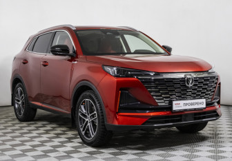 Подержанный автомобиль Changan UNI-S 2024 года (3 фото)