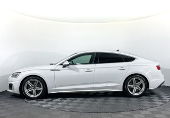 Подержанный автомобиль Audi A5 Liftback 2021 года (8 фото)