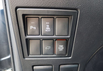 Подержанный автомобиль Toyota Fortuner 2018 года (13 фото)