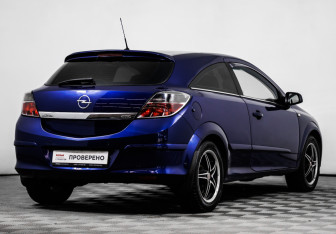Подержанный автомобиль Opel Astra Hatchback 2006 года (5 фото)