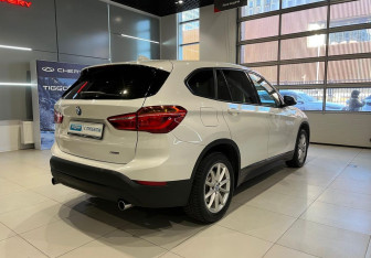 Подержанный автомобиль BMW X1 2018 года (4 фото)