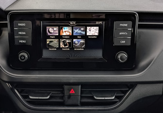 Подержанный автомобиль Skoda Rapid Liftback 2021 года (17 фото)