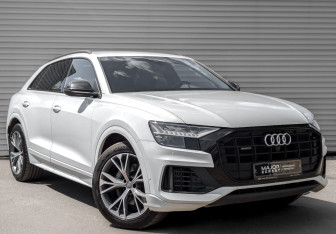 Подержанный автомобиль Audi Q8 2019 года (3 фото)