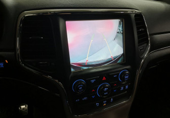 Подержанный автомобиль Jeep Grand Cherokee 2014 года (18 фото)