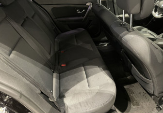 Подержанный автомобиль Renault Latitude 2011 года (11 фото)