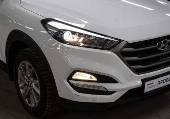 Подержанный автомобиль Hyundai Tucson 2016 года (23 фото)