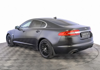 Подержанный автомобиль Jaguar XF Sedan 2013 года (7 фото)