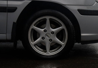 Подержанный автомобиль Hyundai Matrix 2006 года (16 фото)