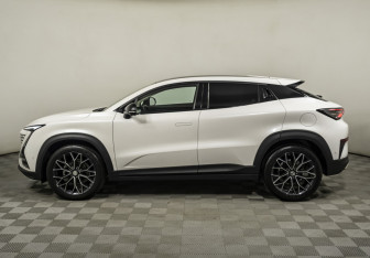 Подержанный автомобиль Changan UNI-T 2023 года (8 фото)