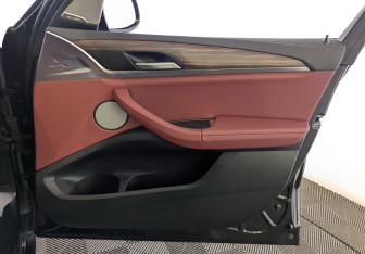 Подержанный автомобиль BMW X3 2024 года (24 фото)