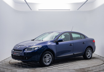 Подержанный автомобиль Renault Fluence 2011 года (1 фото)