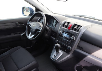 Подержанный автомобиль Honda CR-V 2008 года (10 фото)