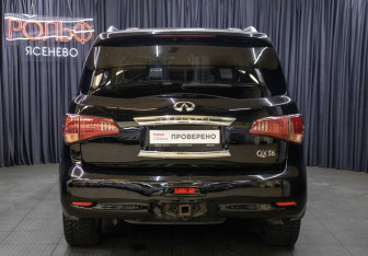 Подержанный автомобиль Infiniti QX56 2011 года (6 фото)
