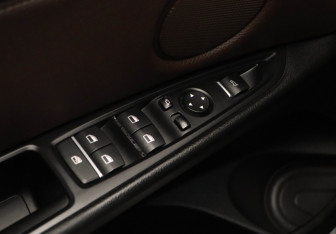 Подержанный автомобиль BMW X5 2016 года (11 фото)