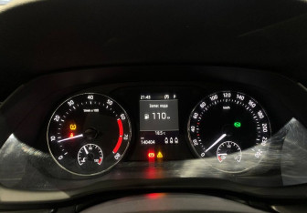 Подержанный автомобиль Skoda Octavia Liftback 2020 года (15 фото)