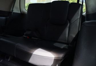 Подержанный автомобиль Nissan Patrol 2010 года (9 фото)