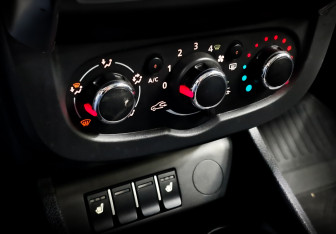 Подержанный автомобиль LADA (ВАЗ) Largus Wagon 2021 года (16 фото)