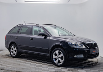 Подержанный автомобиль Skoda Octavia Wagon 2012 года (7 фото)