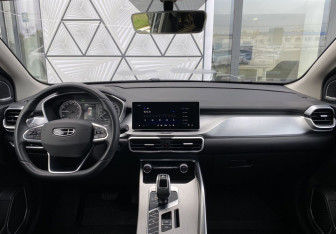 Подержанный автомобиль Geely Coolray 2021 года (11 фото)