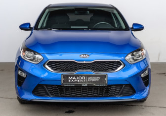 Подержанный автомобиль Kia Ceed Hatchback 2020 года (2 фото)