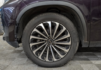 Подержанный автомобиль Exeed TXL 2022 года (17 фото)