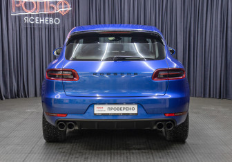 Подержанный автомобиль Porsche Macan 2017 года (6 фото)