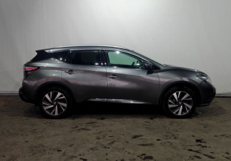 Подержанный автомобиль Nissan Murano Suv 2018 года (4 фото)