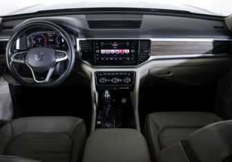 Подержанный автомобиль Volkswagen Teramont 2021 года (14 фото)