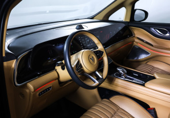 Подержанный автомобиль Voyah Dream 2023 года (15 фото)