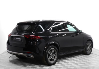 Подержанный автомобиль Mercedes-Benz GLE 2021 года (5 фото)