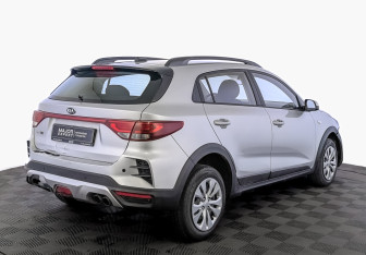 Подержанный автомобиль Kia Rio Hatchback 2021 года (5 фото)