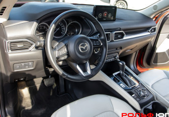 Подержанный автомобиль Mazda CX-5 2021 года (18 фото)