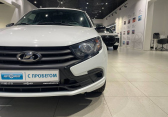 Подержанный автомобиль LADA (ВАЗ) Granta Sedan 2023 года (9 фото)