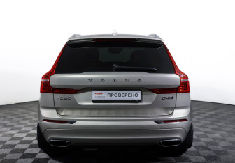 Подержанный автомобиль Volvo XC60 2019 года (6 фото)