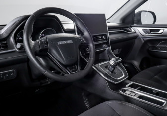 Подержанный автомобиль Haval M6 2023 года (14 фото)