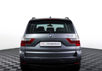 Подержанный автомобиль BMW X3 2010 года (6 фото)