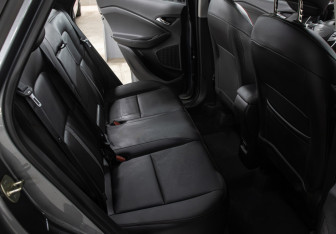 Подержанный автомобиль Chevrolet Tracker 2022 года (12 фото)