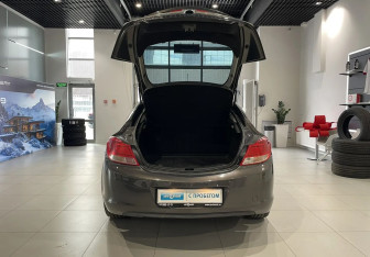 Подержанный автомобиль Opel Insignia Liftback 2013 года (7 фото)