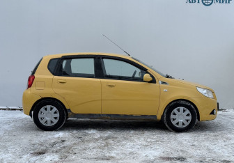 Подержанный автомобиль Chevrolet Aveo Hatchback 2009 года (4 фото)