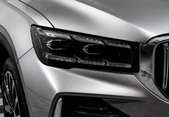 Подержанный автомобиль Geely Monjaro 2025 года (18 фото)