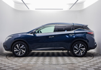 Подержанный автомобиль Nissan Murano Suv 2021 года (2 фото)