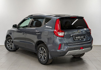 Подержанный автомобиль Geely Emgrand X7 2020 года (7 фото)