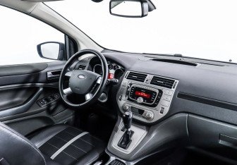 Подержанный автомобиль Ford Kuga 2012 года (5 фото)