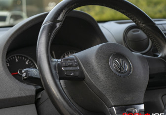 Подержанный автомобиль Volkswagen Amarok 2012 года (14 фото)